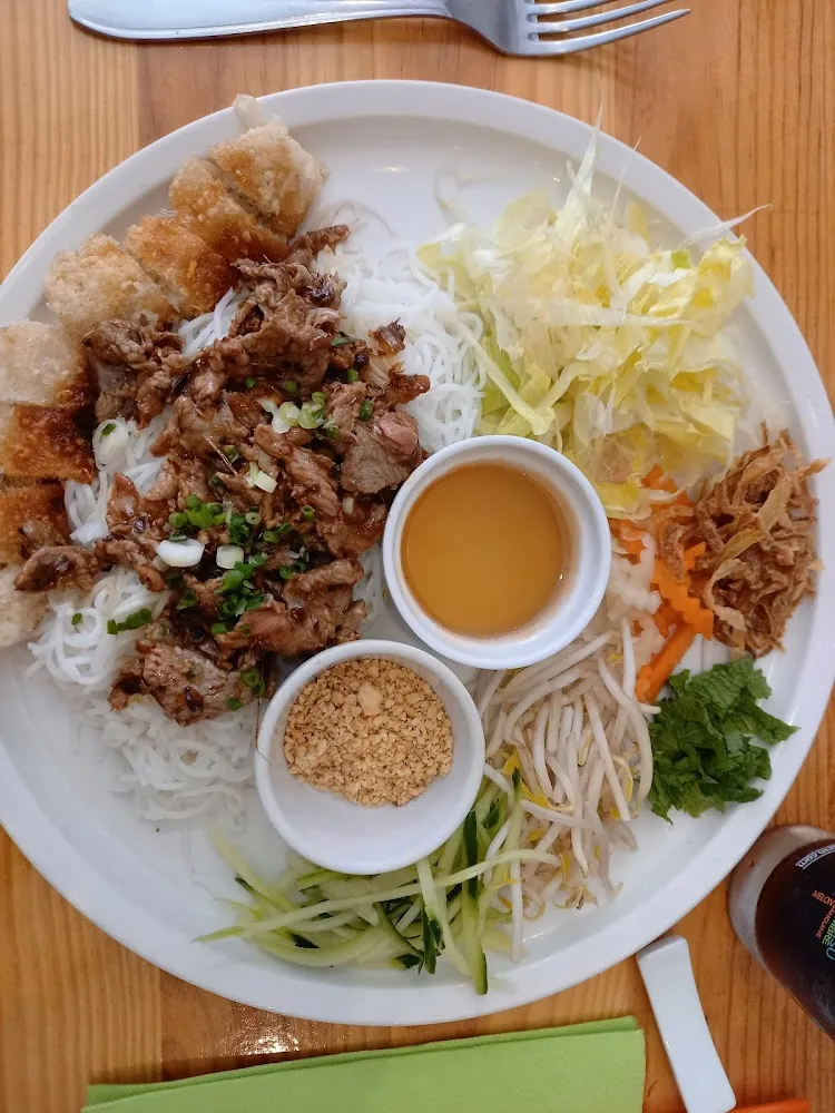 Boeuf Citronnelle Nuoc Mam Vinaigrette